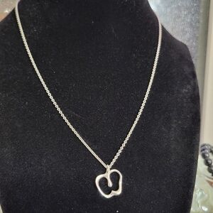 TIFFANY & CO. 0.925 STERLING SILVER APPLE TEACHER NECKLACE